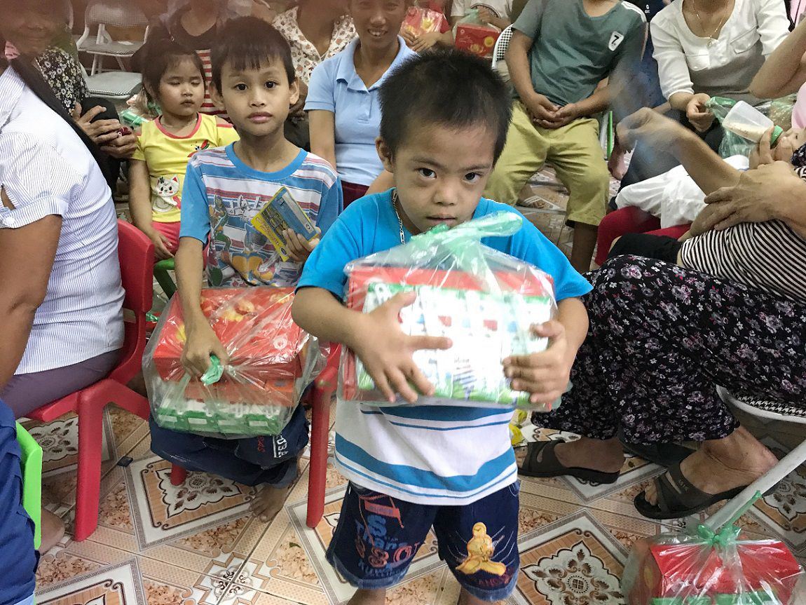 Landco thien nguyen Trung thu cho em 7