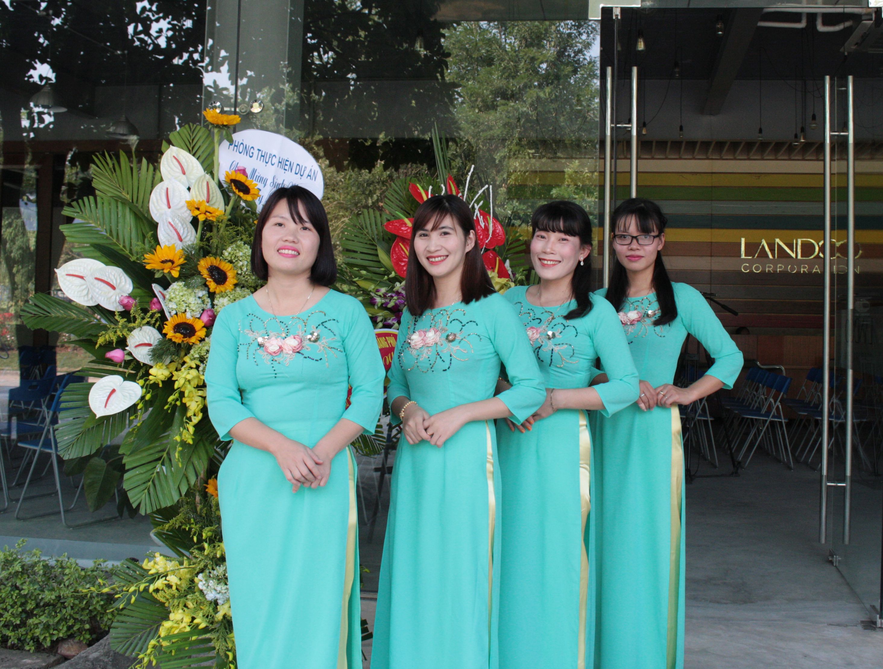 6Landco ky niem 16 nam thanh lap
